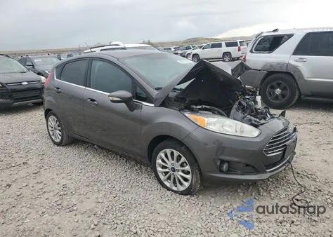 2017 Ford Fiesta Titanium z USA, uszkodzony, nr VIN 3FADP4FJ9HM139448